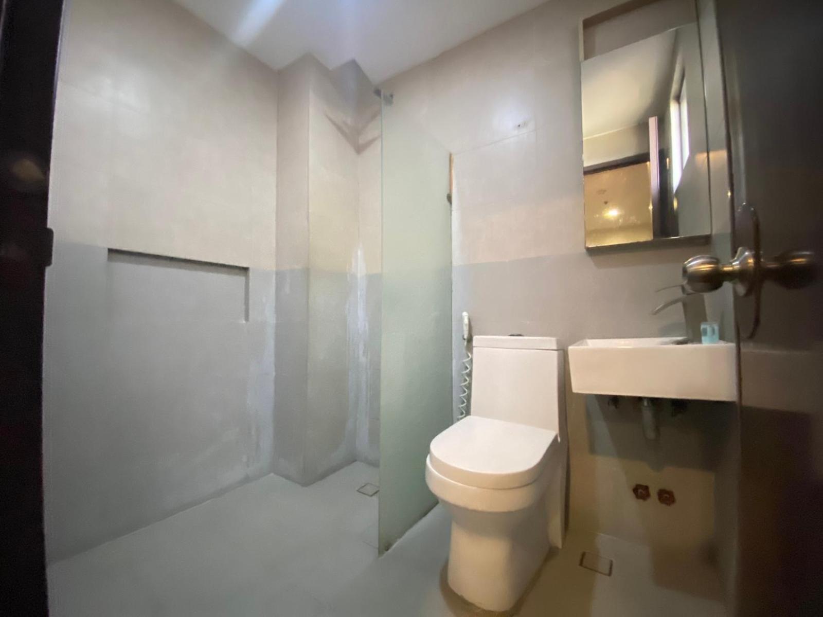 Mc Hotel Novaliches Caloocan Esterno foto